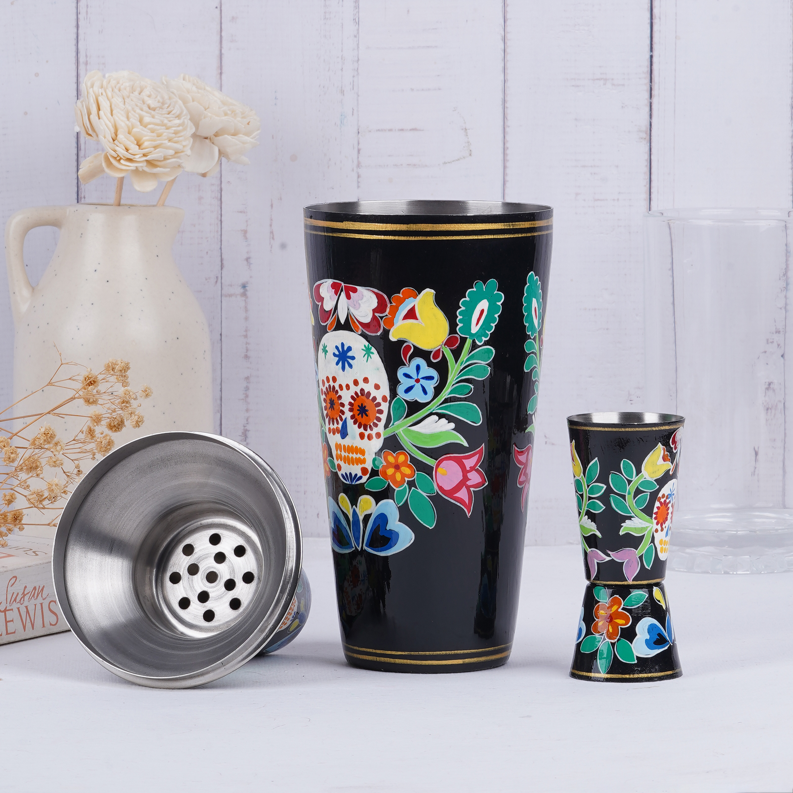 Hand Painted Cocktail Shaker : Skull