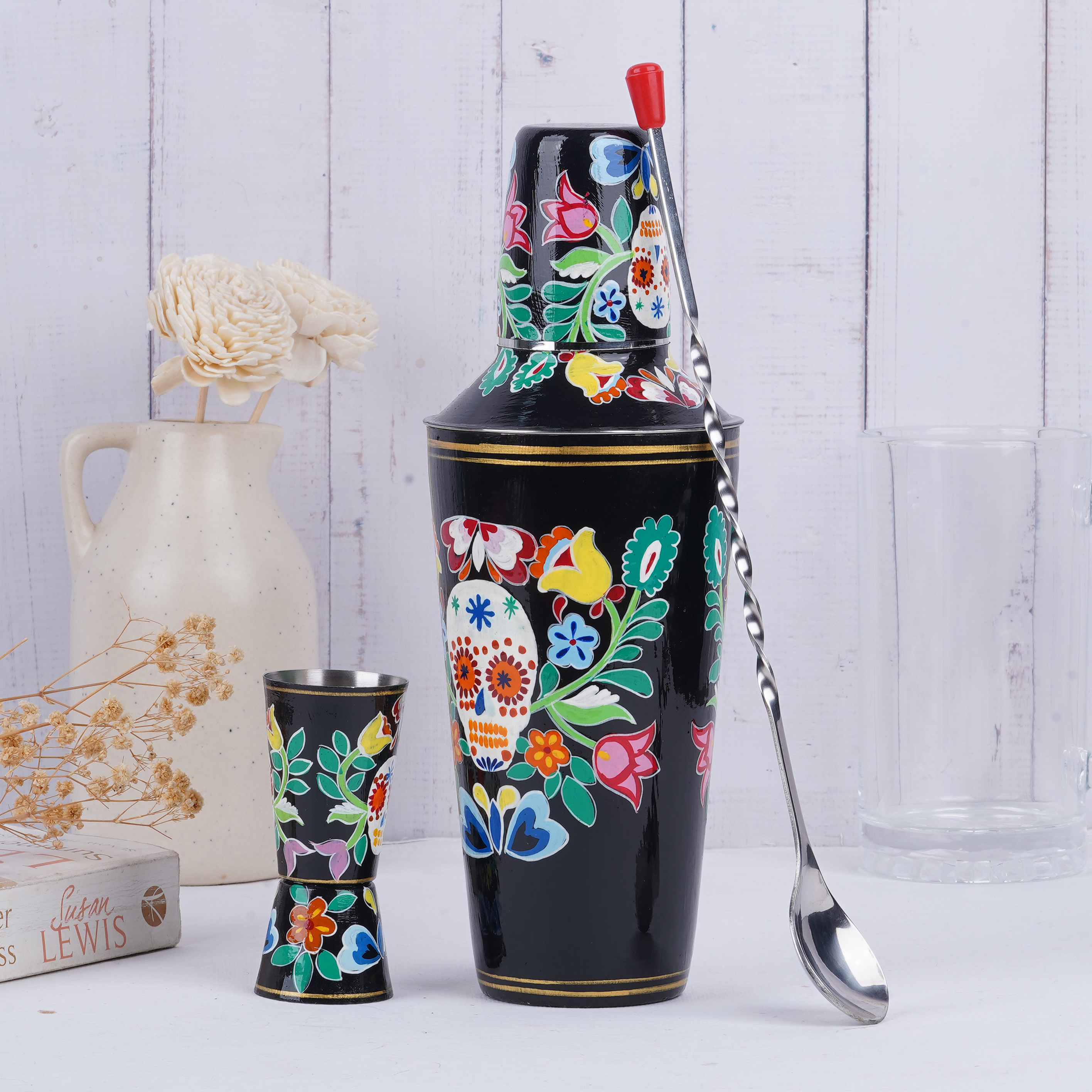 Hand Painted Cocktail Shaker : Skull