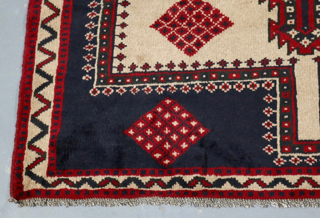 Shiraz Persian Rug (Ref 207) 270x198cm