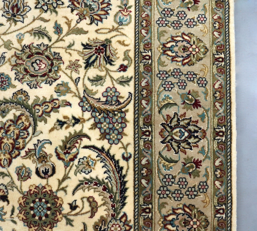 Lahore 16/16 Fine Rug (Ref 10125) 225x139cm