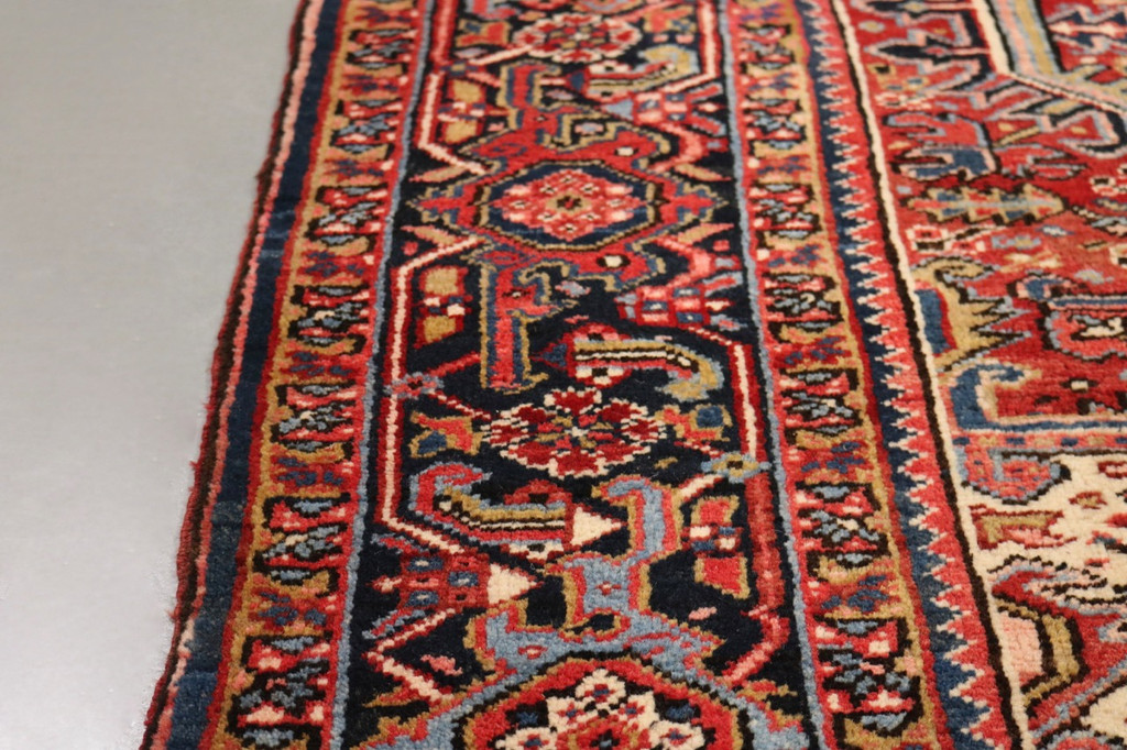 Heriz Fine Vintage Persian Rug (Ref 356) 372x291cm