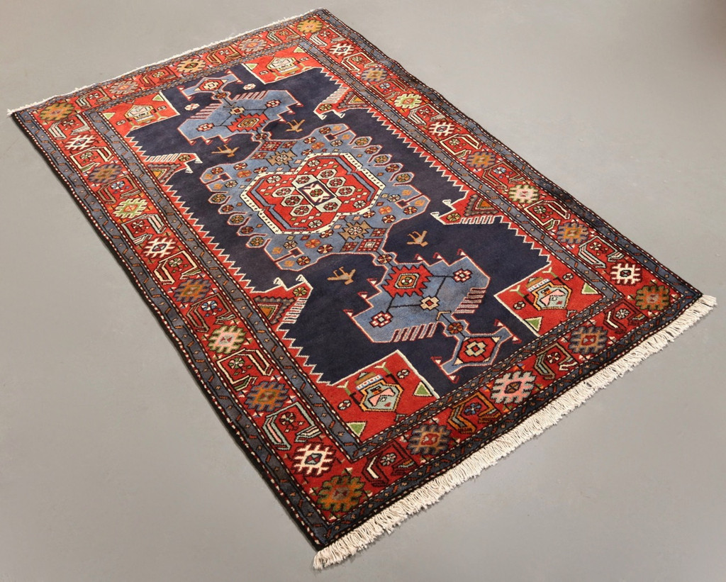 Zanjan Persian Rug (Ref 40726) 195x130cm