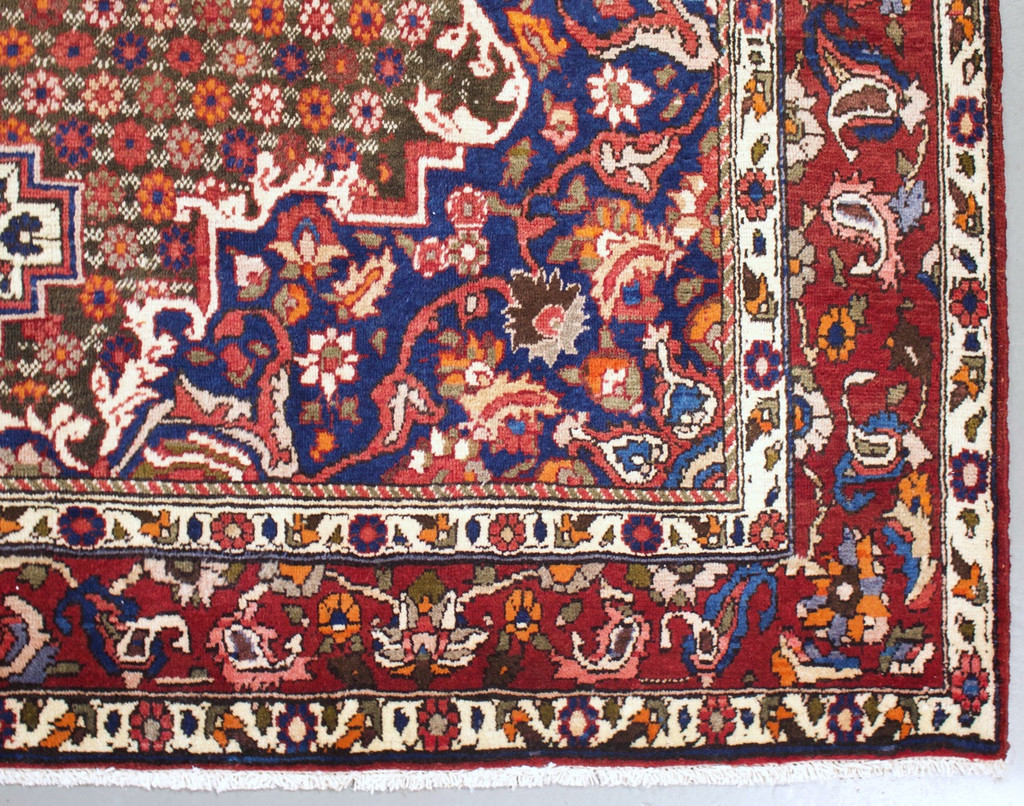 Bakhtiari Vintage Persian Village Rug (Ref 40) 315x210cm