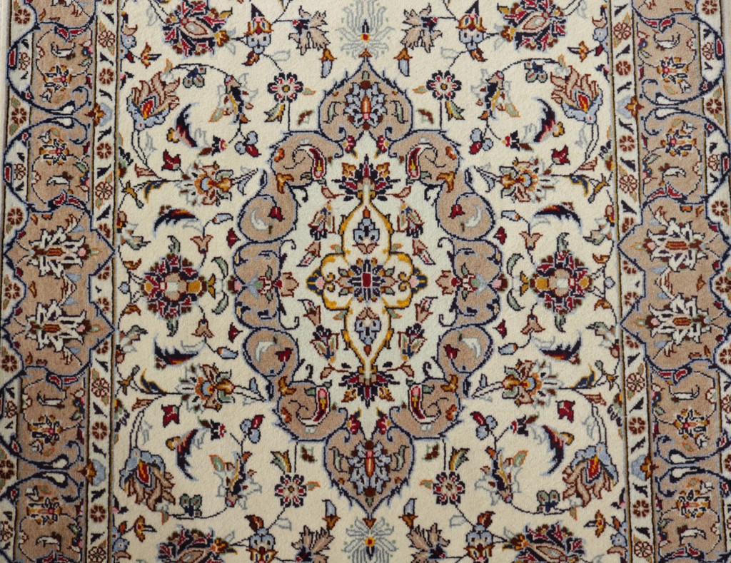 Pistachio Kashan Persian Rug (Ref 123) 161x112cm