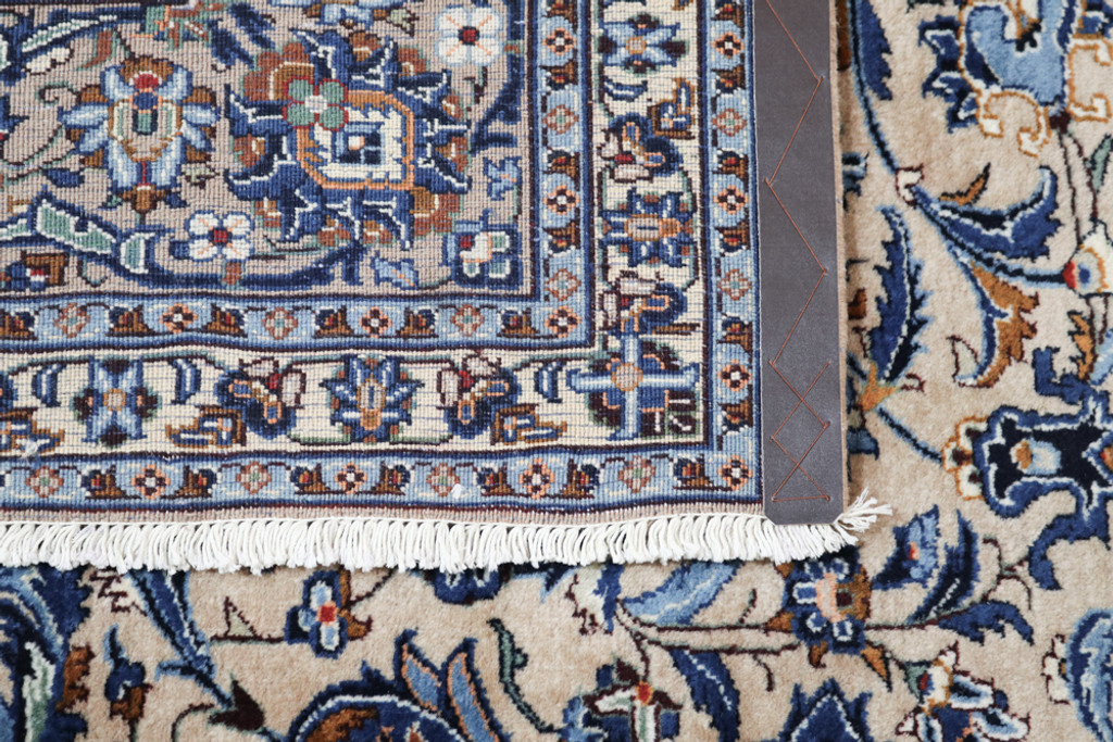 Kashmar Fine Vintage Persian Rug (Ref 907a) 343 x 248 cm