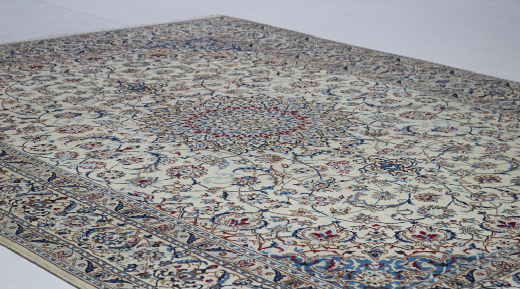 Nain Fine Vintage Persian Rug (Ref 6) 353x253cm