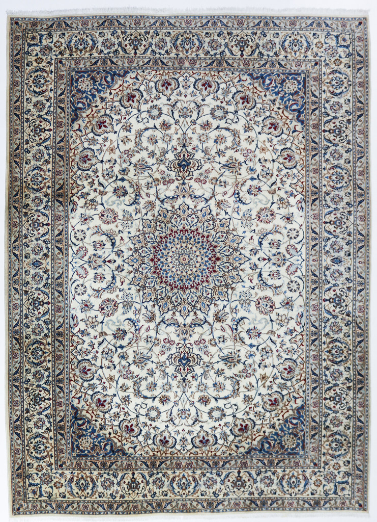 Nain Fine Vintage Persian Rug (Ref 6) 353x253cm