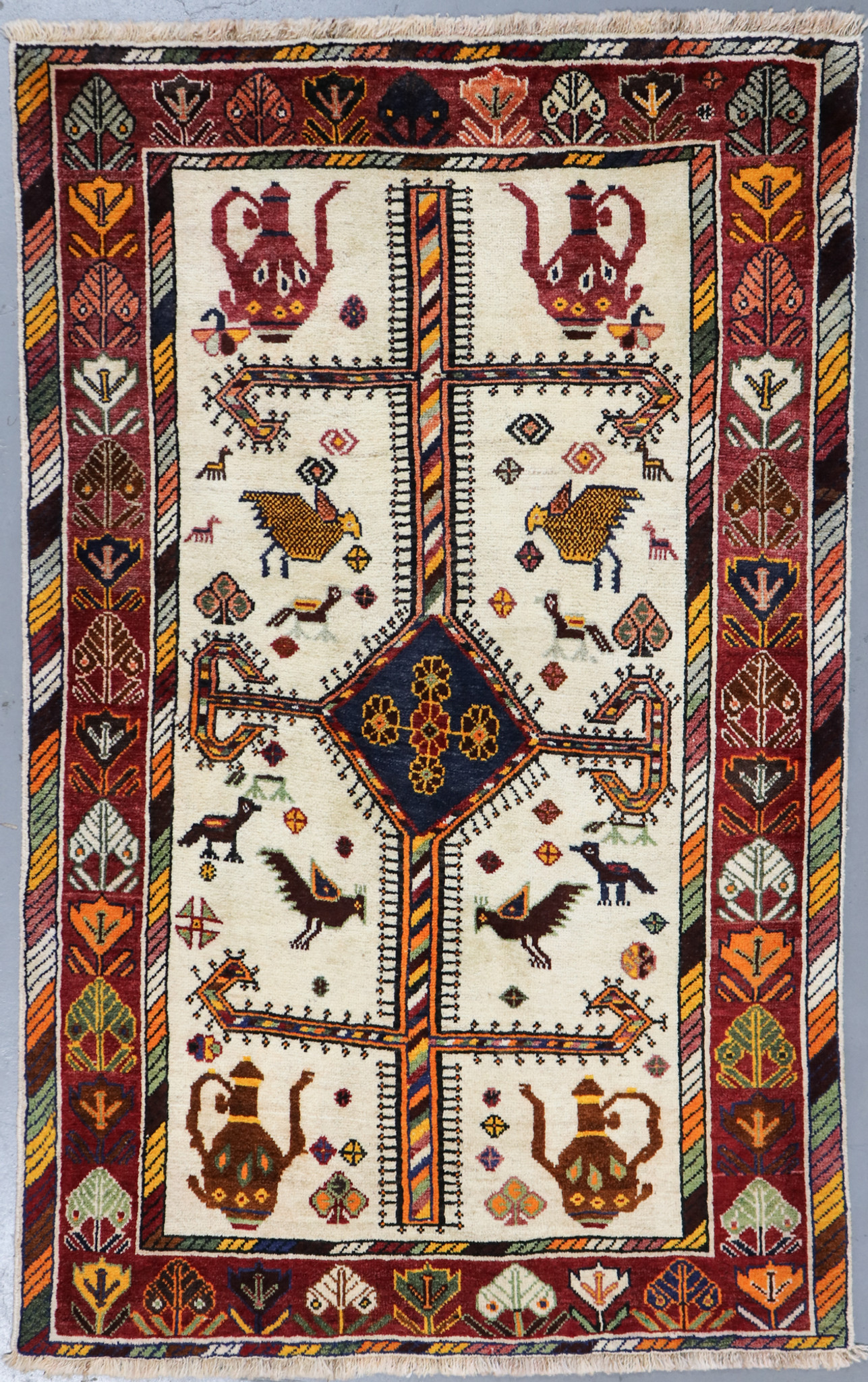 shiraz qashqai rug