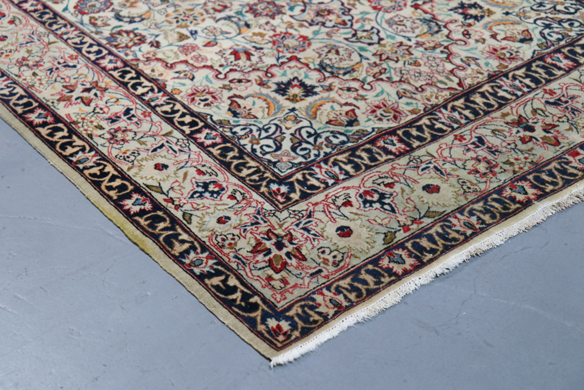 Hand-Knotted Kashan Persian Rug