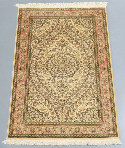 Pure Silk Qum Persian Rug (Ref 319) 157x97cm