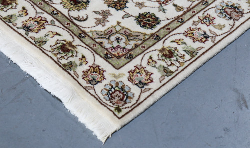 Jaipur Fine Wool and Silk  Runner (Ref 124a) 373x70cm