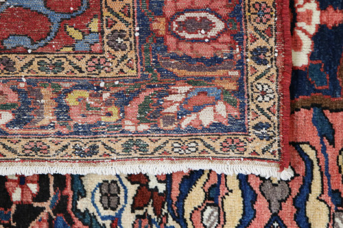 Bakhtiari Persian Antique Rug (Ref 55) 214x155cm