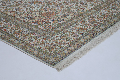 Fine Kashmir Pure Silk Rug (Ref 1046) 304x245cm