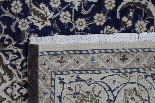  Nain Vintage Persian Rug (Ref 304) 365x246cm
