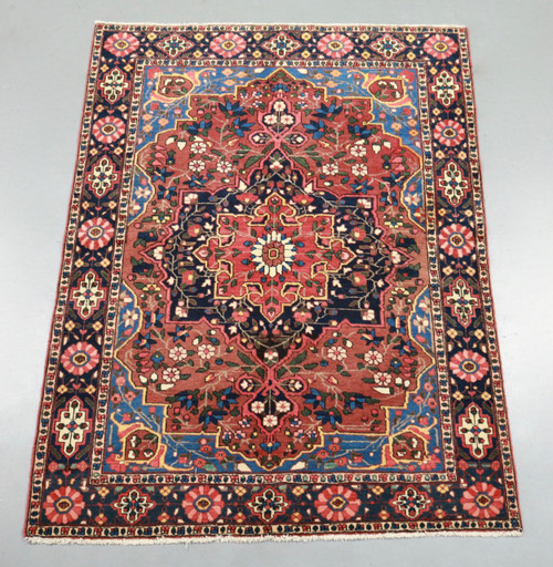Bakhtiari Vintage Persian Rug (Ref 259) 202x148cm