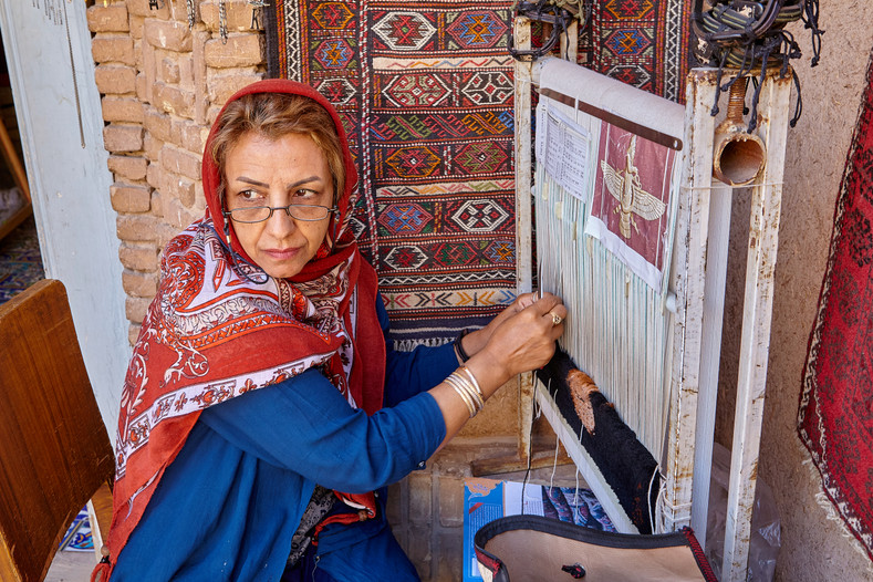 Celebrating the Women Weavers of Iran