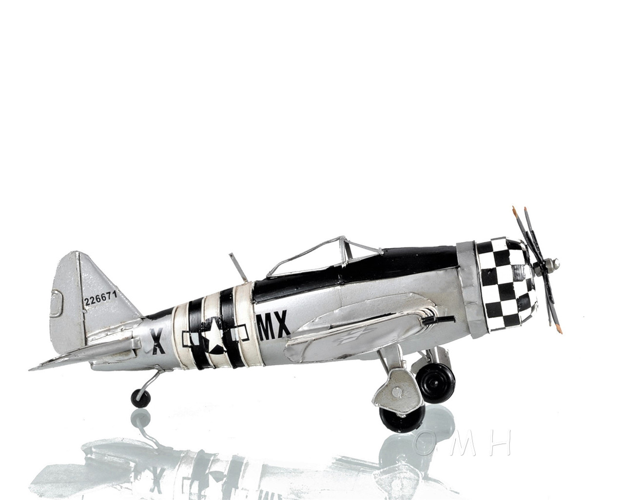 P-47 Jug Thunderbolt Fighter Bomber Model WWII Airplane