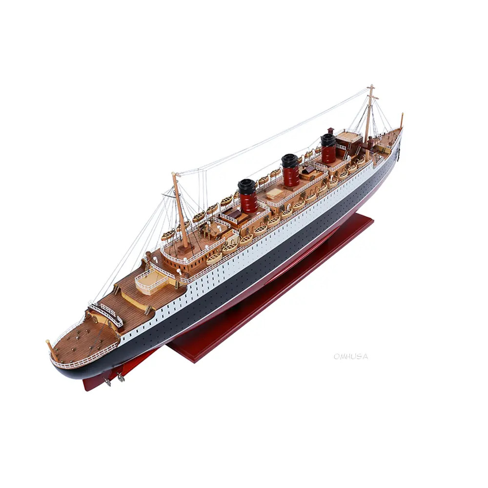 RMS Queen Mary Ocean Liner Model 40