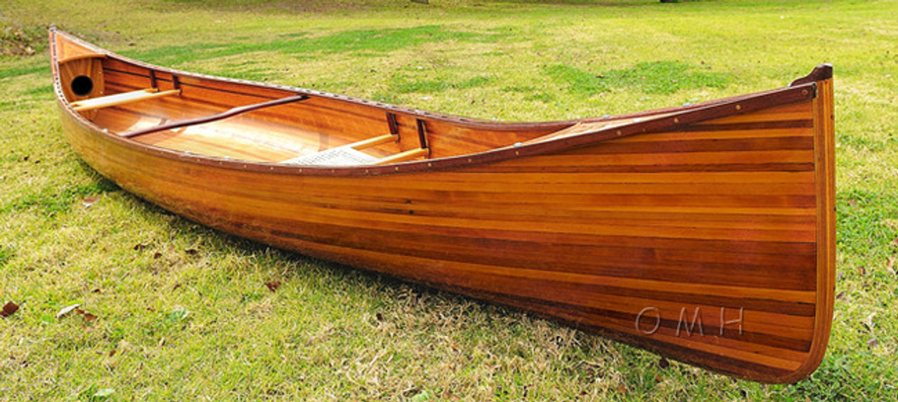 Cedar Wood Strip Built Canoe Without Ribs 