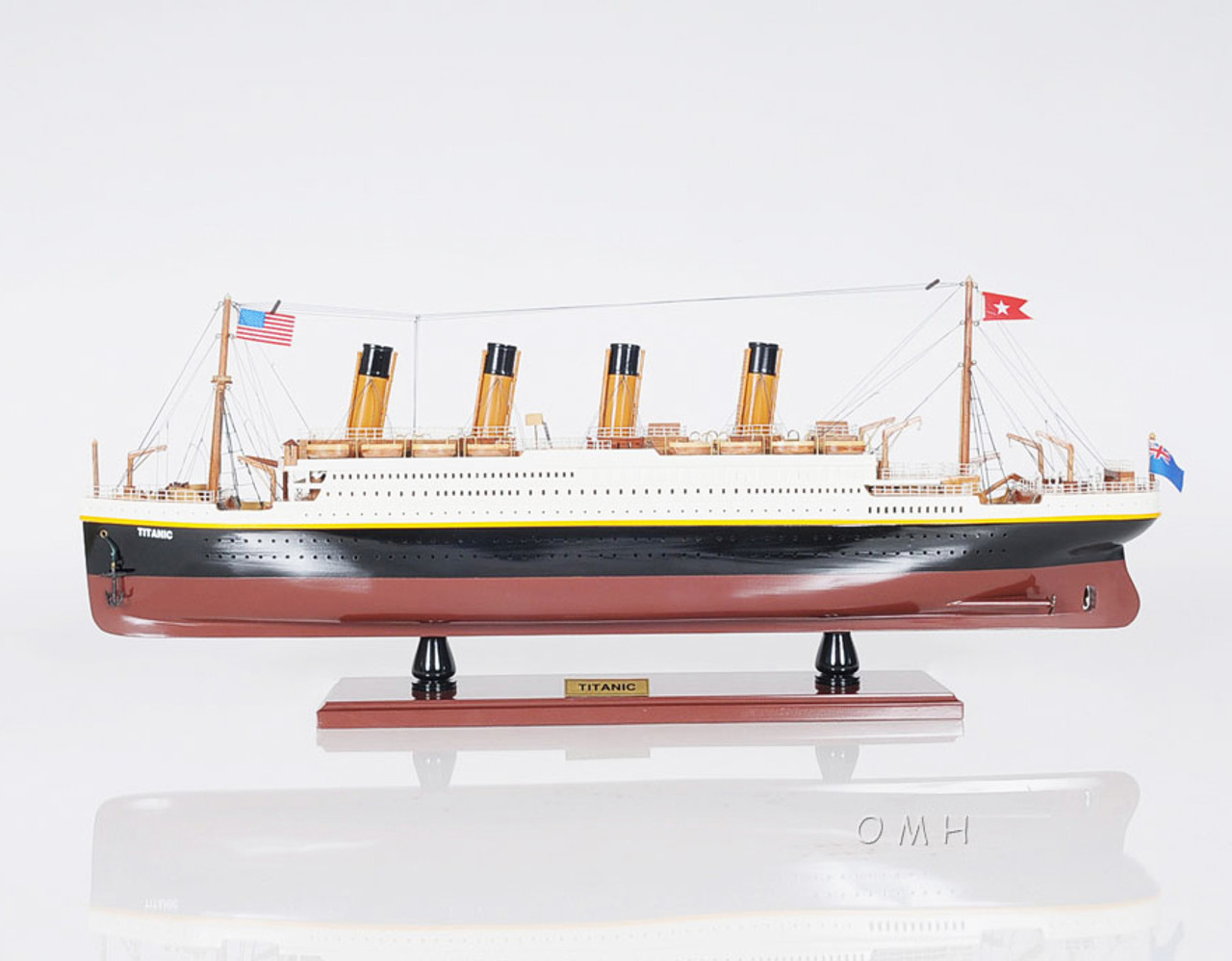 RMS Titanic Ocean Liner Model White Star