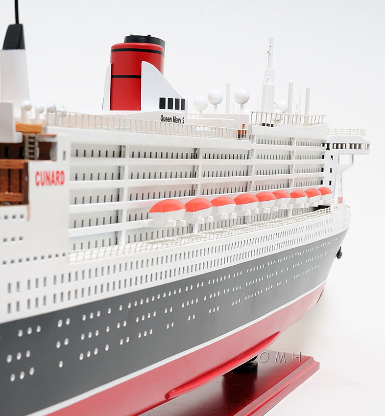 Queen Mary 2 Ocean Liner Wooden Model 40