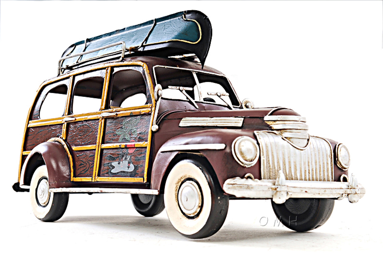 1947 Chevrolet Suburban Woody Metal Car Model