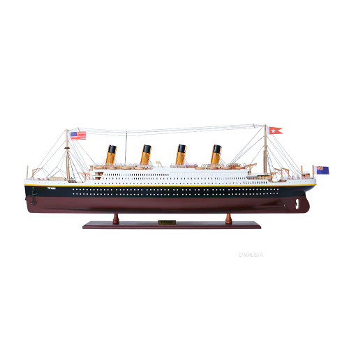 RMS Titanic Model Ocean Liner Cruise Ship RMS Titanic Model Ocean Liner Cruise Ship