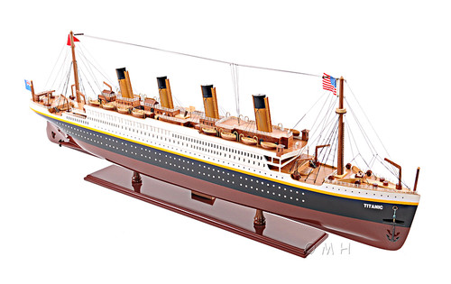 Titanic Ocean Liner Wooden Model Cruise Ship Titanic Ocean Liner Wooden Model Cruise Ship