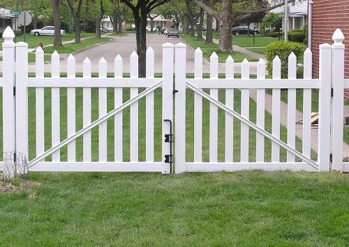 American Classic - Scallop - Double Drive Gate (3" Picket)