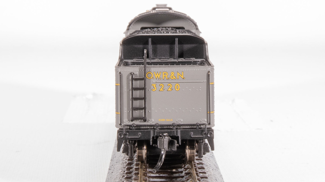Broadway 8014 N Union Pacific Light Pacific 4-6-2 Two-tone