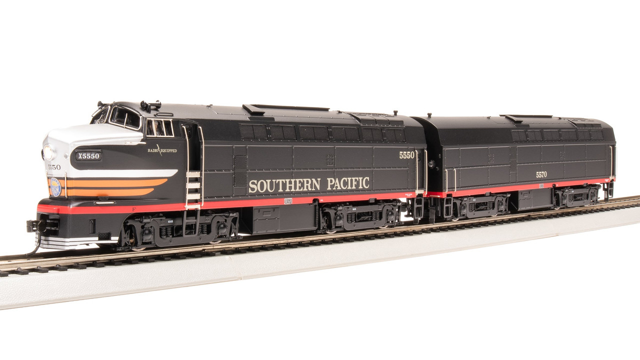 Broadway Limited 7708 HO Southern Pacific RF-16 Sharknose A/B 5550