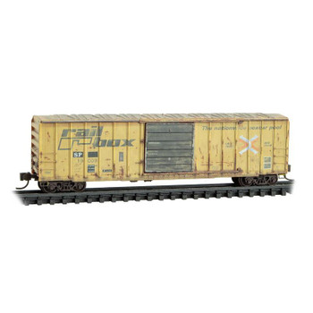 Micro-Trains 02544441 N Scale Southern Pacific 50' Boxcar Weathered #19009