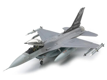 Tamiya 61101 1:48 Scale Lockeed F 16C (Block 25/32) Plastic Model Kit