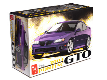 AMT 1548 1:25 2004 Pontiac GTO Plastic Model Kit Hobby Collectible Scale Model