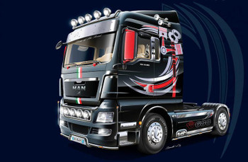 Italeri 3895 1:24 MAN TGX XLX Plastic Model Kit Semi Tractor European Truck