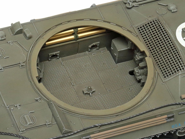 Tamiya 1:35 Scale US M18 Hellcat Tank Destroyer Plastic Model Kit 35376