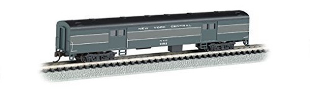 Bachmann 14455 N Scale New York Central Smooth Side Baggage Car, 72'