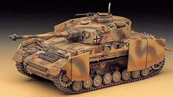 Academy 13233 1:35 PX KPFW IV AUSF H4