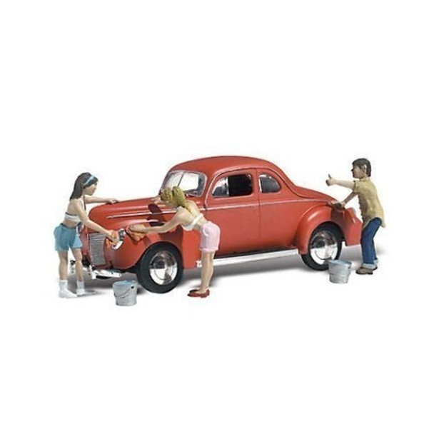 Suds & Shine 1940's Ford Coupe w/Figures Washing Car N Scale Woodland