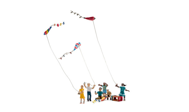 Windy Day Play (6 Figures Flying Kites) HO Scale Woodland Scenics