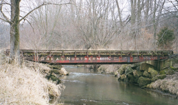 Lionel 22587 O Scale Old Reading Flatcar Foot Bridge w/Stone Piers (2)