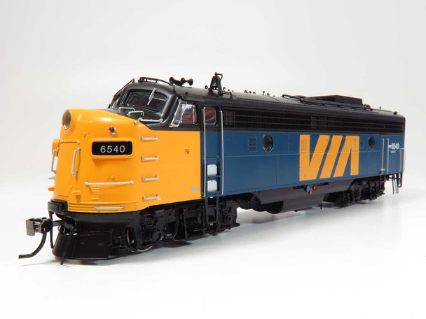 Rapido 220580 HO Scale VIA Rail (No Logo On Nose) FP9A Locomotive #6540