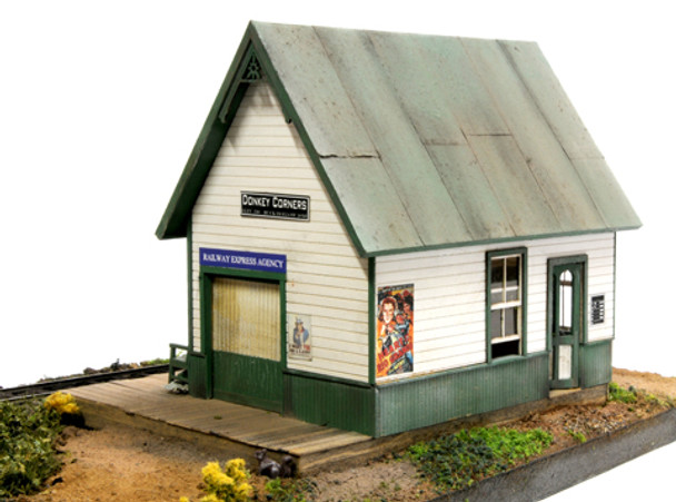 Banta Modelworks 2108 HO Scale Donkey Corners Depot