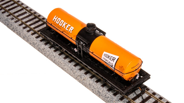 Broadway Limted 7676 HO Scale Hooker Billboard Scheme 6000 Gallon Tank 2-Pack