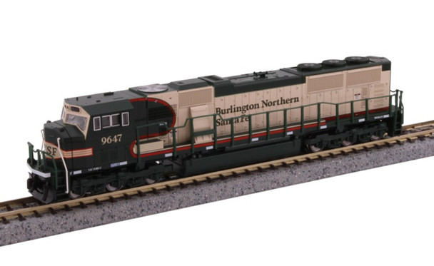 Kato 1766503 N Scale BNSF SD70MAC Diesel Locomotive Merger #9647 (DC)