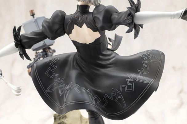 Kotobukiya PV102 1:8 Scale NieR:Automata Ver1.1a ARTFX J 2B Pre-Painted Figure Kotobukiya PV102 1:8 Scale NieR:Automata Ver1.1a ARTFX J 2B Pre-Painted Figure