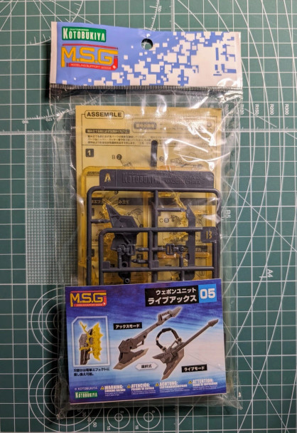 Kotobukiya RW005 NON Scale M.S.G WEAPON UNIT05 LIVE AXE 118mm Plastic Model Kit Kotobukiya RW005 NON Scale M.S.G WEAPON UNIT05 LIVE AXE 118mm Plastic Model Kit