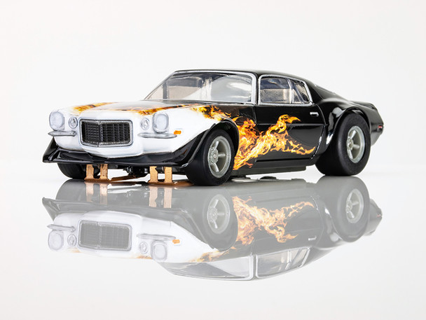 AFX 22073 HO 1970 Chevrolet Camaro Wild Fire Black/Yellow/Orange 1/64 Scale