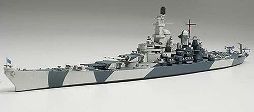 Tamiya 31616 1:700 Scale US Navy Battleship Bb 61 Iowa Plastic Model Kit