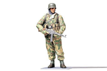 Tamiya 36304 1:16 Scale WWII German Infantryman Plastic Model Figure Kit